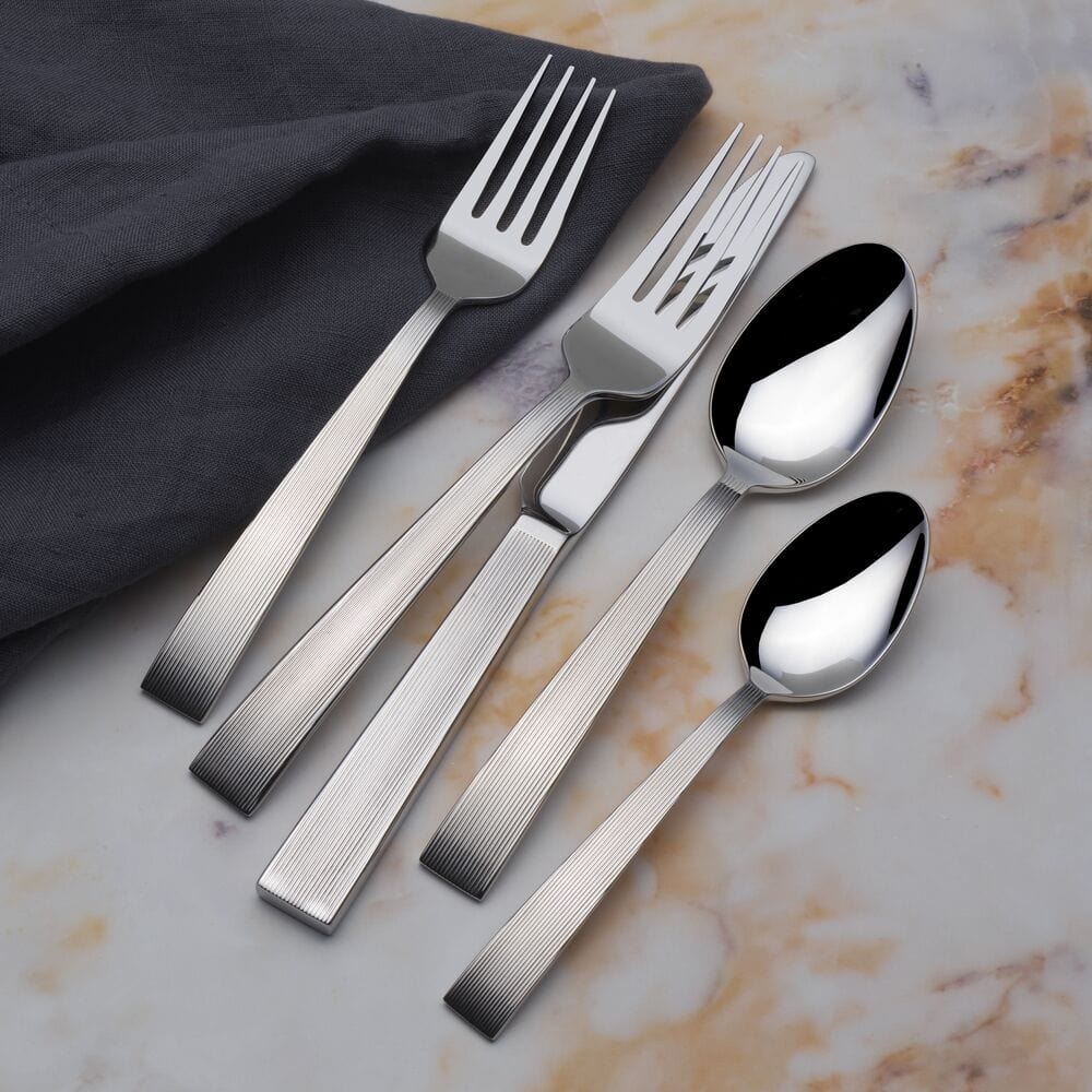 Delta 20 Piece Flatware Set. Service for 4 - Image 2