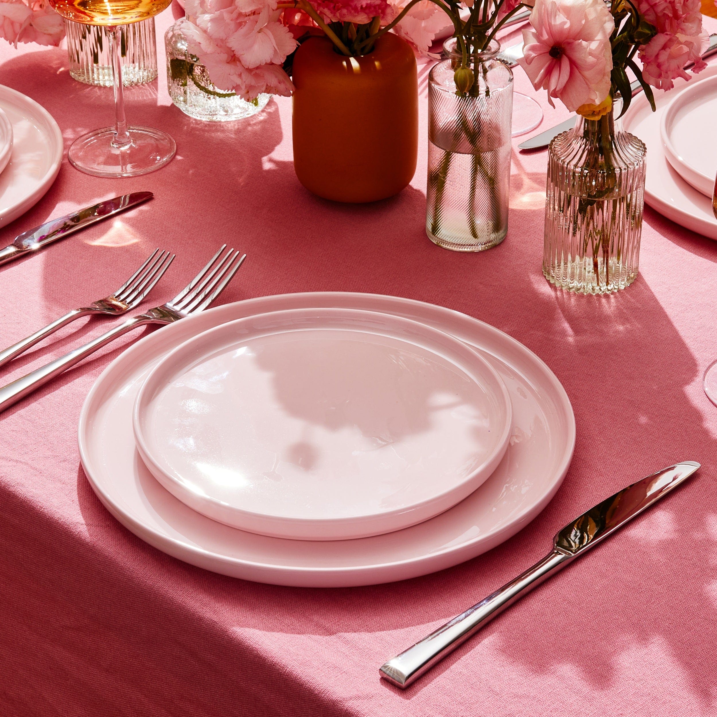 Madison Pink 12 Piece Dinnerware Set. Service for 4 - Image 3